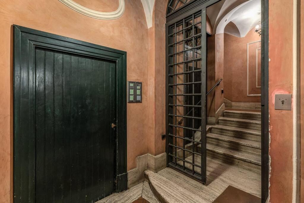 Appartement Domus Mondrian Luxury House à Rome Extérieur photo
